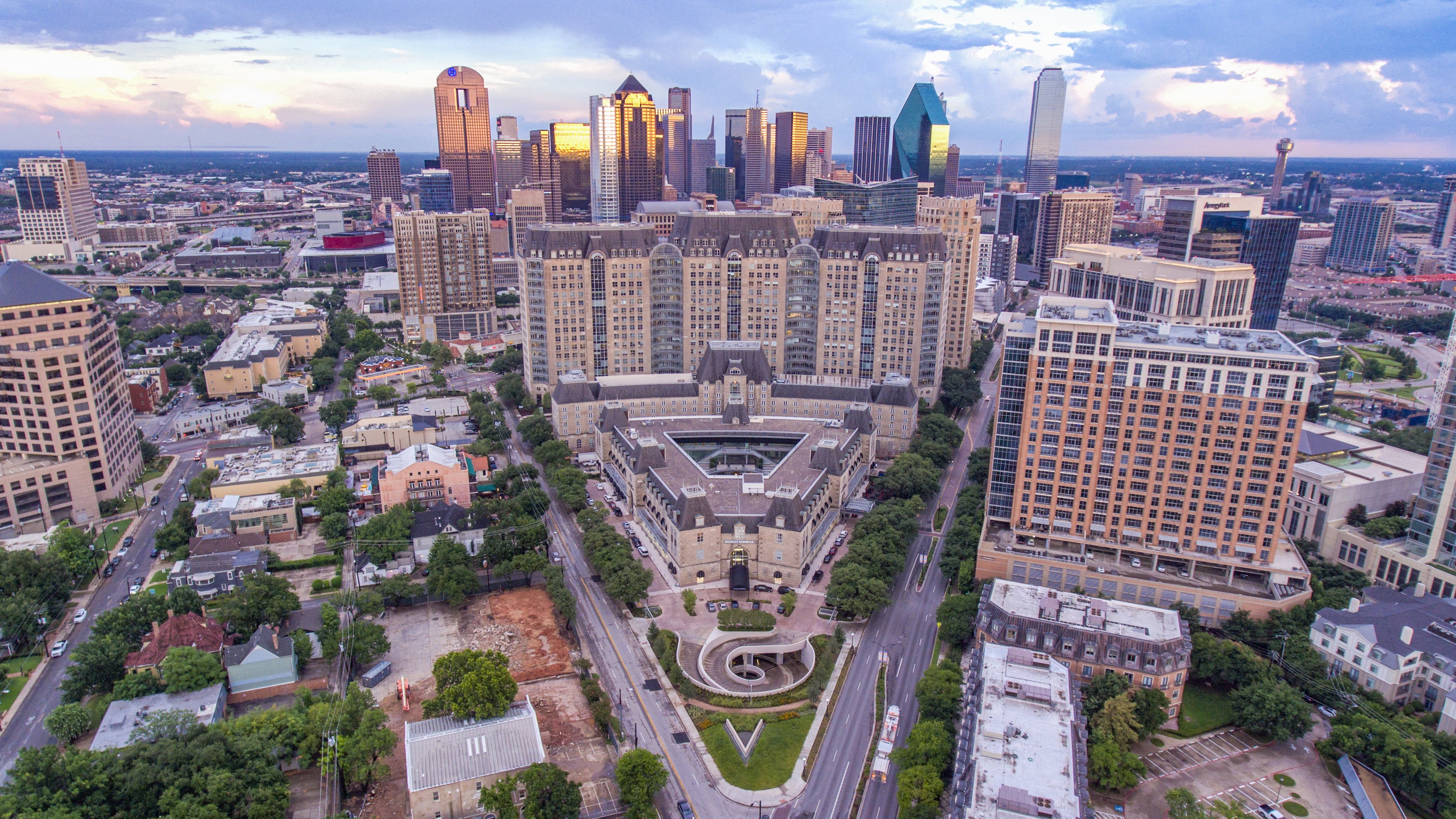 dallas_hotel-crescent-court_01_hardage-hdr-2-160627