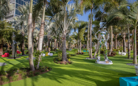 lake-nona-wave-hotel---sculpture-garden